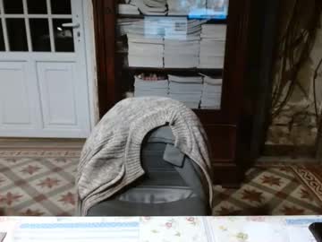 Vyrisyl0 Chaturbate stream image from February 07, 2025
