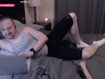 Jerretthill Chaturbate stream image from February 07, 2025
