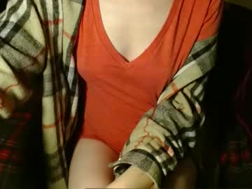 Queenoftenderness Chaturbate stream image from February 07, 2025
