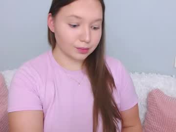 Wet__Molly Chaturbate stream image from February 07, 2025