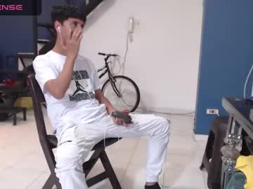 Andressdean Chaturbate stream image from February 07, 2025
