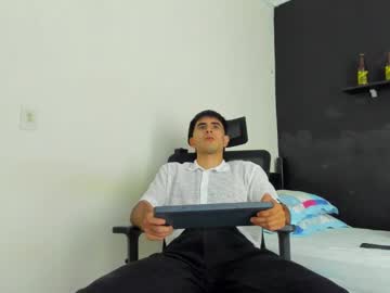 Emma_Muscle_ Chaturbate stream image from February 07, 2025