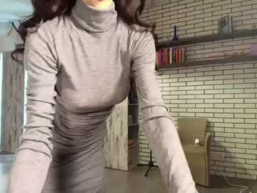 Tinynatalina Chaturbate stream image from February 07, 2025
