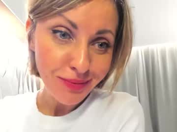Annyflores Chaturbate stream image from February 07, 2025