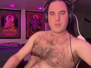 Hungdaddywolf Chaturbate stream image from February 08, 2025