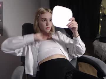 Kisi_Missi Chaturbate stream image from February 08, 2025