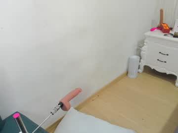 Paulet_Evans Chaturbate stream image from February 08, 2025