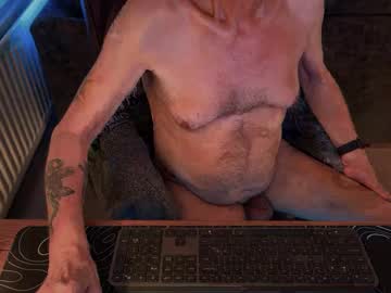 Philb677 Chaturbate stream image from February 08, 2025