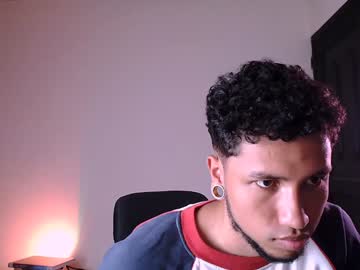 Yerfon_S1 Chaturbate stream image from February 08, 2025
