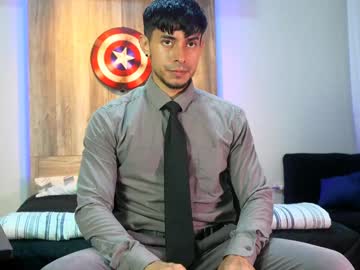 Andrew_Elliot Chaturbate stream image from February 08, 2025