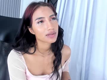 Naomiiii__ Chaturbate stream image from February 08, 2025