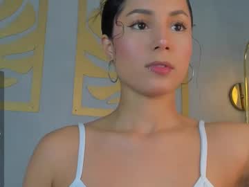 Sara_Castro24 Chaturbate stream image from February 08, 2025
