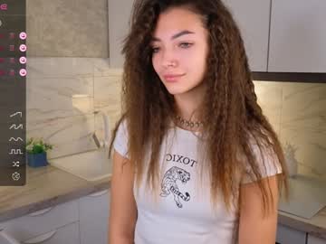Silviacrull Chaturbate stream image from February 08, 2025
