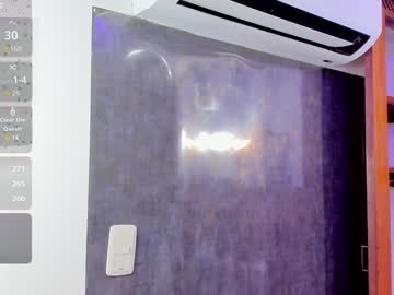 Zyle_Boobs_ Chaturbate stream image from February 08, 2025