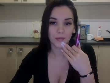 Justanneagain Chaturbate stream image from February 08, 2025