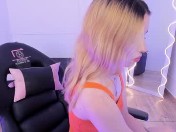 Ambberr_Tay Chaturbate stream image from February 08, 2025