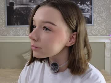 Beatrixfrake Chaturbate stream image from February 08, 2025