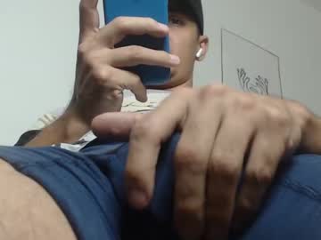 Darkthe_King Chaturbate stream image from February 08, 2025
