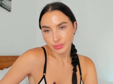 Me_Lina_ Chaturbate stream image from February 08, 2025
