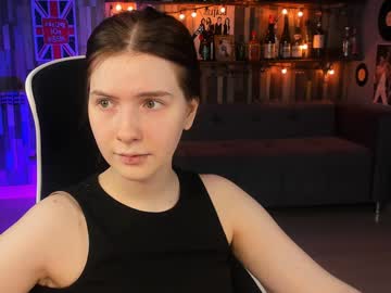 Aliceinredsquare Chaturbate stream image from February 08, 2025