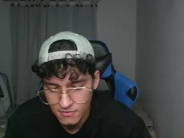 Aron_444 Chaturbate stream image from February 08, 2025