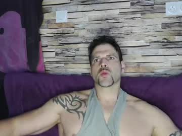 Bigboyband Chaturbate stream image from February 08, 2025