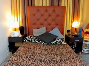 Mia_Mow Chaturbate stream image from February 08, 2025