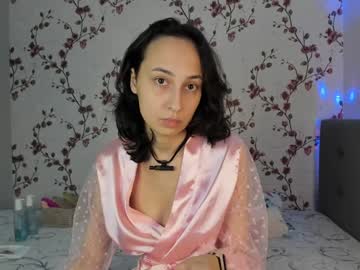Reginamoon12 Chaturbate stream image from February 08, 2025