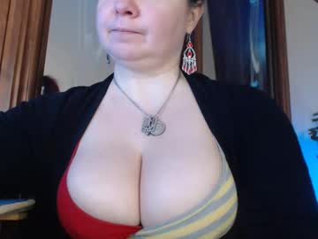 Amorelara Chaturbate stream image from February 08, 2025