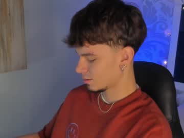 Liam_Thunder Chaturbate stream image from February 08, 2025