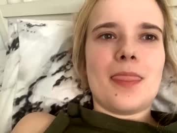 Milkybaby269137 Chaturbate stream image from February 08, 2025