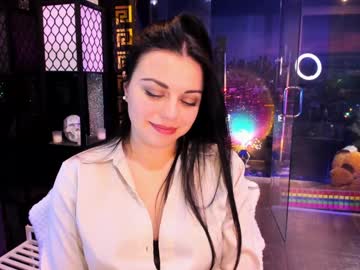 Alma_Pearl Chaturbate stream image from February 08, 2025