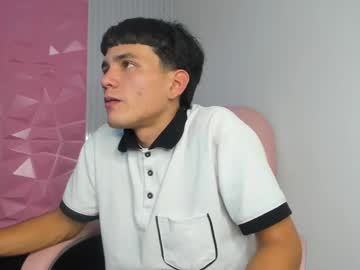 Locos_X_Sexoo Chaturbate stream image from February 08, 2025