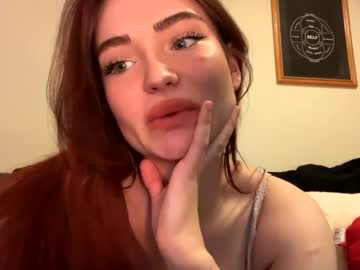 Scarletbean Chaturbate stream image from February 08, 2025