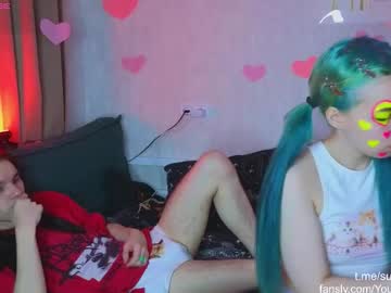 819sunflowerinahat2016 Chaturbate stream image from February 08, 2025