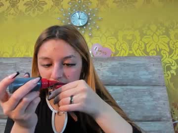 Vaaiolett_12 Chaturbate stream image from February 08, 2025