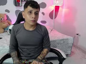 Boy_Golden_ Chaturbate stream image from February 08, 2025