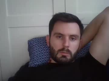 Brunettewithbeard28 Chaturbate stream image from February 08, 2025
