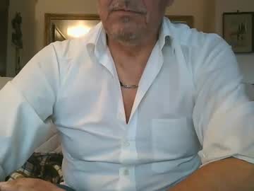 Gyrdy Chaturbate stream image from February 08, 2025