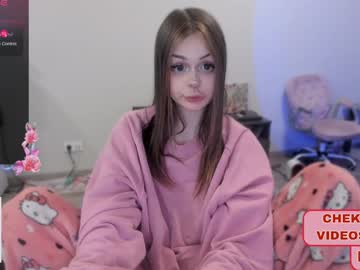 Melonipinkbb Chaturbate stream image from February 08, 2025