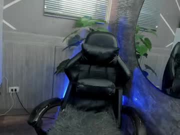 Carla_Parissii Chaturbate stream image from February 08, 2025