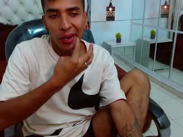 Apolo_98 Chaturbate stream image from February 08, 2025