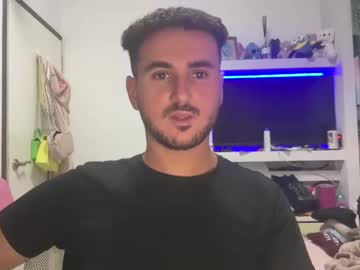 Chlomo111 Chaturbate stream image from February 08, 2025