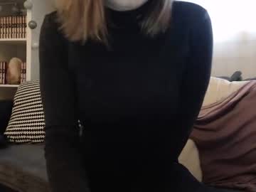 Niinasweetlove Chaturbate stream image from February 08, 2025