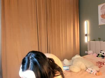 Yee_Rimm Chaturbate stream image from February 08, 2025