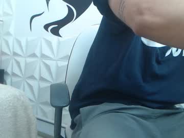 Adam_Evehotroom Chaturbate stream image from February 08, 2025