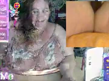 Iceprincess2bad4u Chaturbate stream image from February 08, 2025
