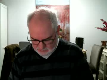 Loop102 Chaturbate stream image from February 08, 2025
