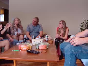 Ells_Palace Chaturbate stream image from February 08, 2025