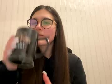 Irisss31 Chaturbate stream image from February 08, 2025